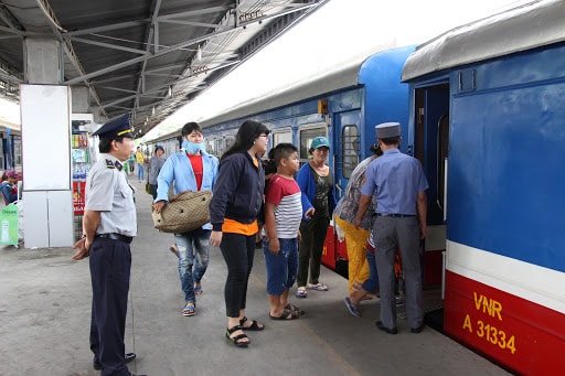 Thành phố Đà Nẵng đề xuất mở 2 tuyến tàu hỏa đưa khoảng 10.000 người dân ngoại tỉnh còn mắc kẹt tại đây trở về các địa phương. Ảnh minh họa