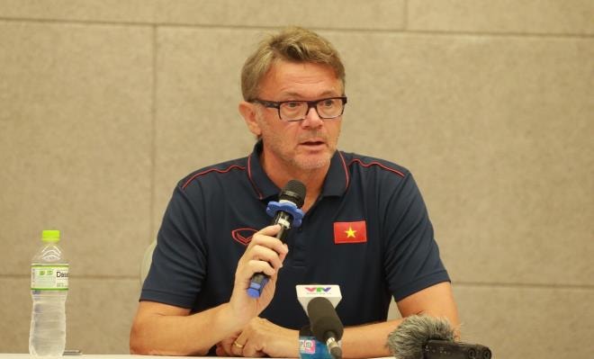 Huấn luyện viên (HLV) trưởng U19 Việt Nam Philippe Troussier.