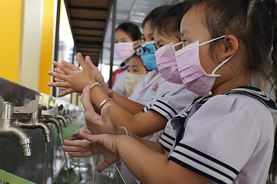 Bộ Y tế sẽ phối hợp với Bộ Giáo dục và Đào tạo sớm ban hành sổ tay phòng, chống dịch trong trường học