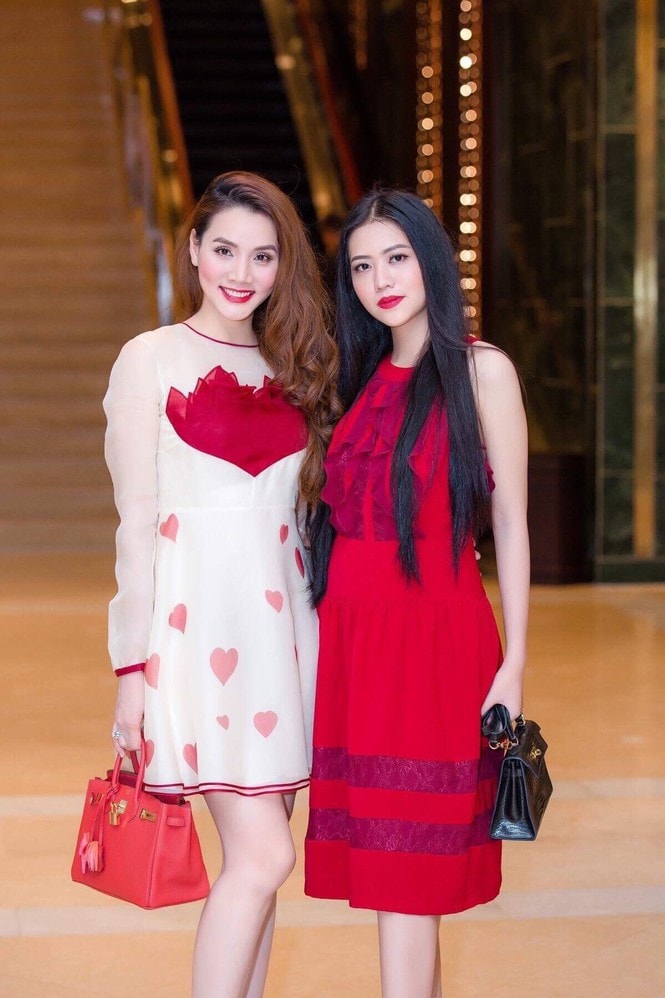 Lương Ánh My là cháu gái, gọi diễn viên Trang Nhung là dì ruột. Mẹ Ánh My là chị cả của Trang Nhung.