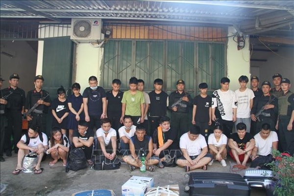 Các đối tượng bị bắt giữ. Ảnh: TTXVN