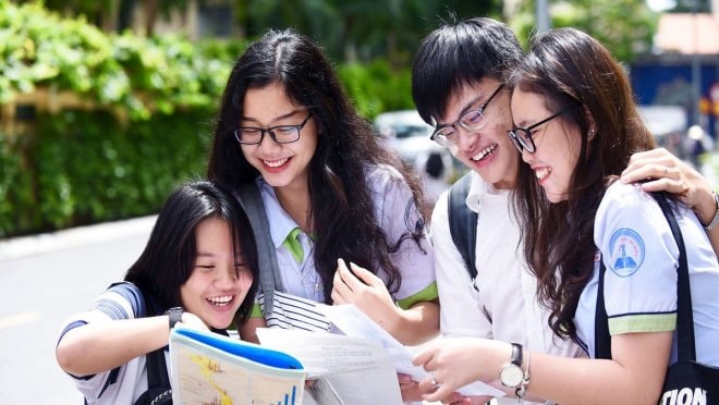Thí sinh dự thi tốt nghiệp THPT Quốc gia 2020. Ảnh: TL.