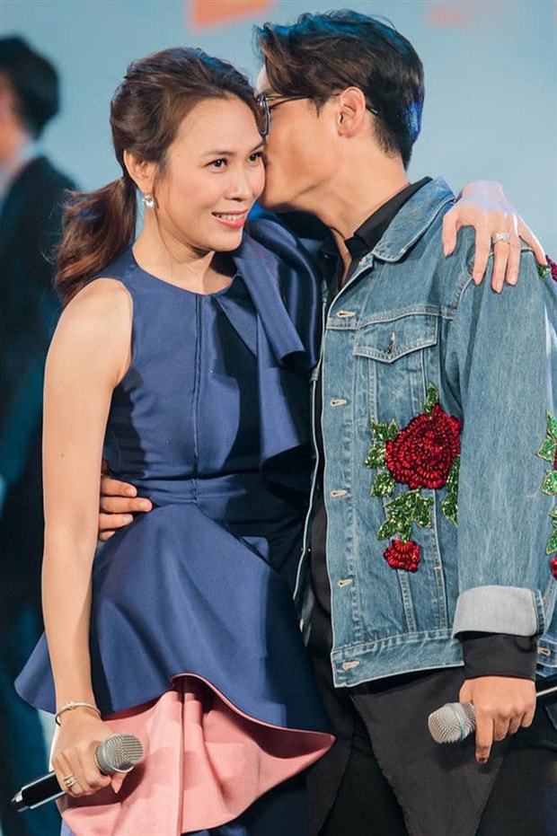 Hà Anh Tuấn tình tứ với Mỹ Tâm.