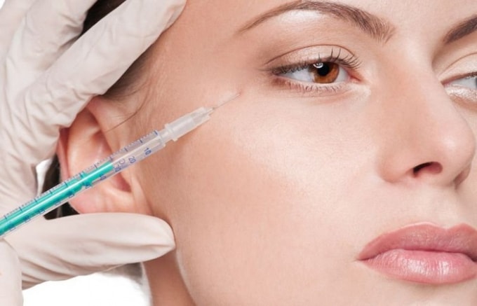 Các bác sĩ khuyến cáo người tiêu dùng cần cẩn trọng khi sử dụng tế bào gốc để làm đẹp.