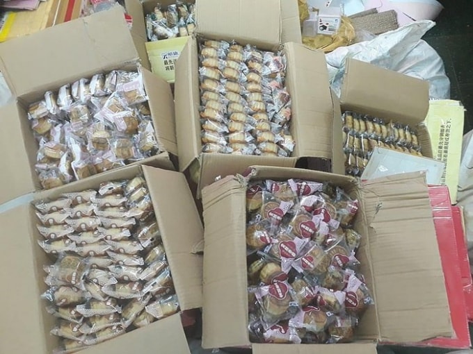 Số hàng 6.200 bánh trung thu không rõ nguồn gốc.