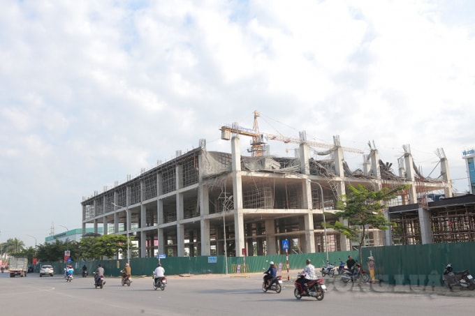 Toàn cảnh công trình của Toyota Bắc Giang bị sập giàn giáo khi đang thi công đổ bê tông.