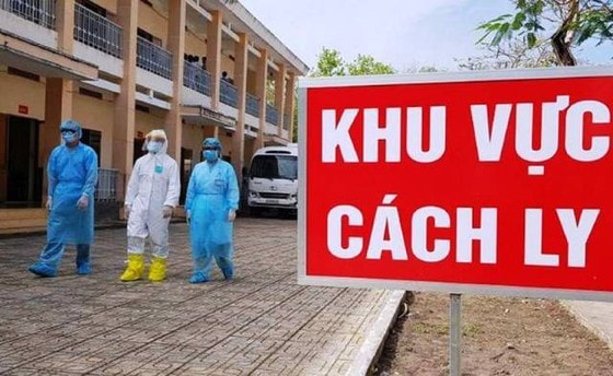 Lái xe chở bệnh nhân COVID-19 ở quận Hoàn Kiếm đã được đưa đi cách ly tập trung. Ảnh minh họa.