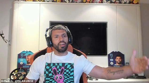 Tiền đạo Sergio Aguero cấm tên liên quan tới Messi trên Twitch. Ảnh: internet.