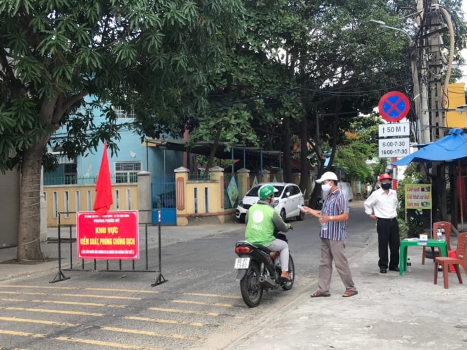 TP Đà Nẵng đang xem xét đề xuất được nới lỏng cách ly xã hội. Ảnh: TL.