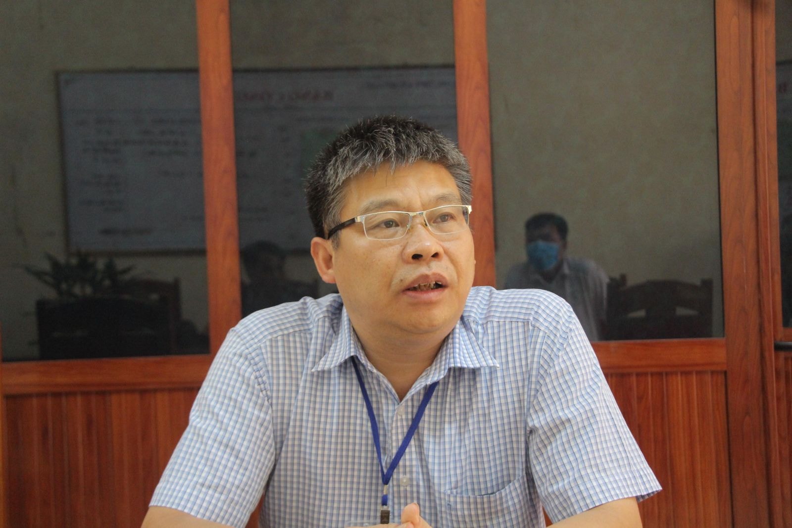 Thầy giáo Ngô Quang Khải - Hiệu trưởng Trường THPT Lục Ngạn số 1, Trưởng điểm thi Trường THPT Sơn Động số 1. Ảnh: internet.
