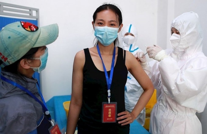 Trung Quốc đã đưa ra các tiêu chí để sớm phê duyệt vaccine COVID-19. Nguồn: DPA.