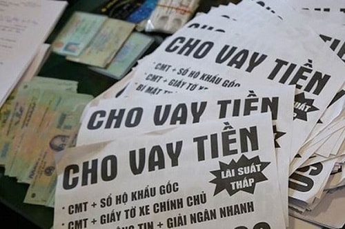 to-roi-quang-cao-cho-vay-tai-chinh_1107143400