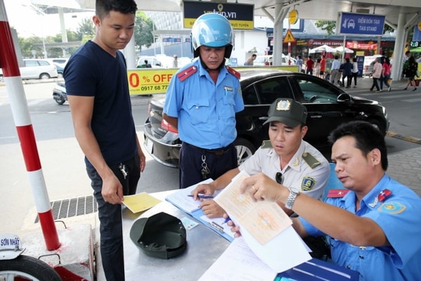 Dự án Luật Giao thông đường bộ (sửa đổi) sẽ quy định chức năng, nhiệm vụ, quyền hạn của Thanh tra giao thông cho phù hợp với vai trò, trách nhiệm quản lý nhà nước của Bộ Giao thông vận tải. Ảnh minh họa
