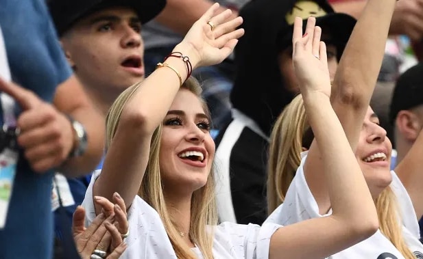Nhan sắc tuyệt đẹp của vợ tiền vệ Paul Pogba. Ảnh: internet.