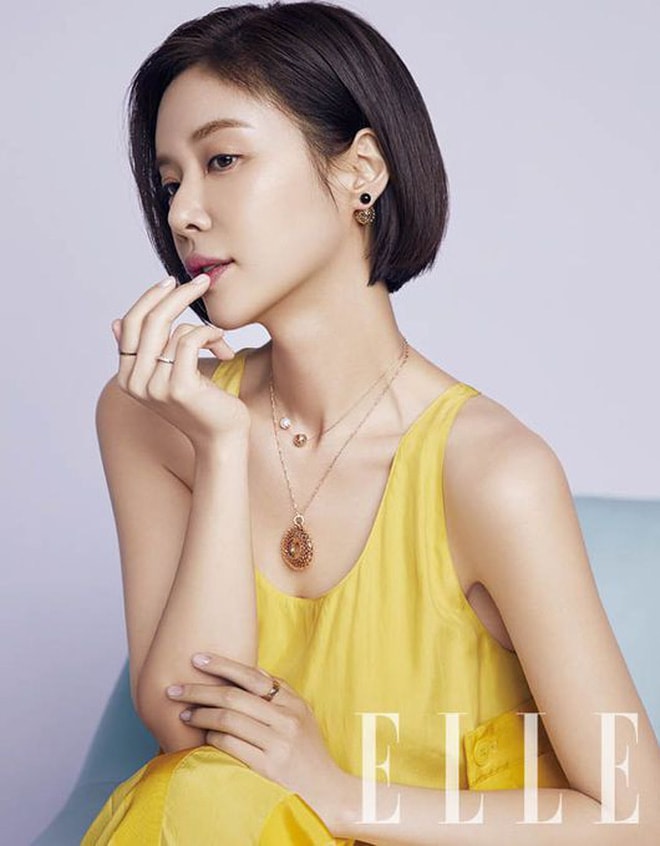 Nhan sắc đỉnh cao và vóc dáng gợi cảm của Hwang Jung Eum sau khi sinh con đầu lòng