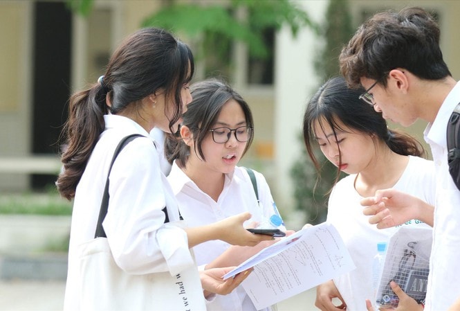 Các thí sinh dự kỳ thi tốt nghiệp THPT 2020 đợt 2. Ảnh minh họa.
