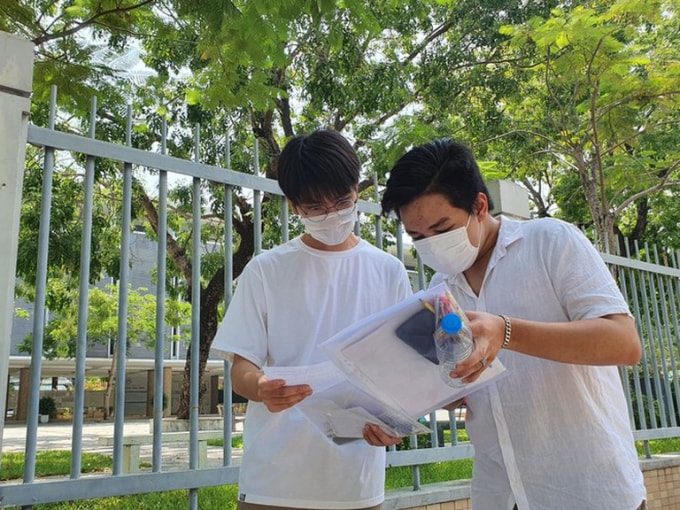 Thí sinh thi tốt nghiệp THPT năm 2020, đợt 2. Ảnh: TL.