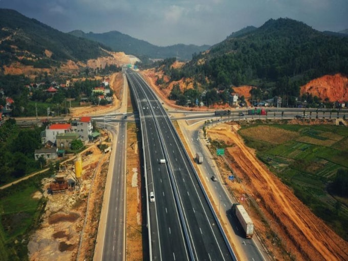 Bộ Giao thông Vận tải sẽ chọn các nhà thầu có kinh nghiệm nhằm đảm bảo chất lượng và tiến độ thi công cao tốc Bắc-Nam. Ảnh minh họa.