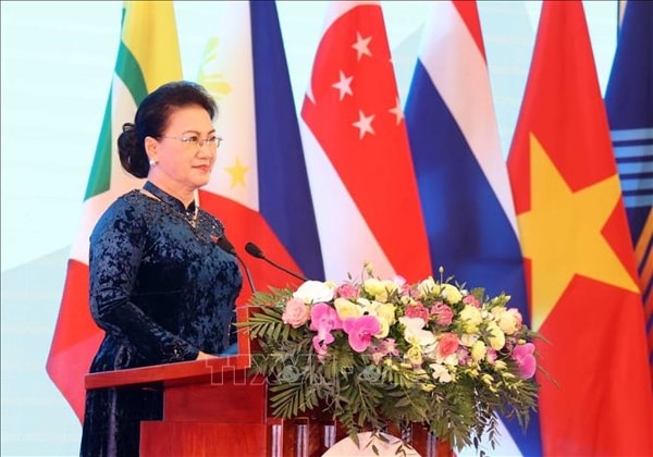 Chủ tịch Quốc hội Việt Nam, Chủ tịch AIPA 41 Nguyễn Thị Kim Ngân phát biểu. Ảnh: TTXVN