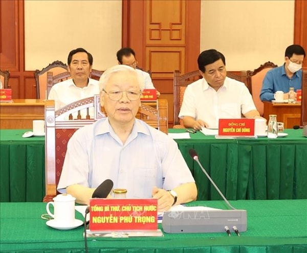 Tổng Bí thư, Chủ tịch nước Nguyễn Phú Trọng, Trưởng Tiểu ban Văn kiện Đại hội XIII của Đảng phát biểu chỉ đạo cuộc họp. Ảnh: TTXVN
