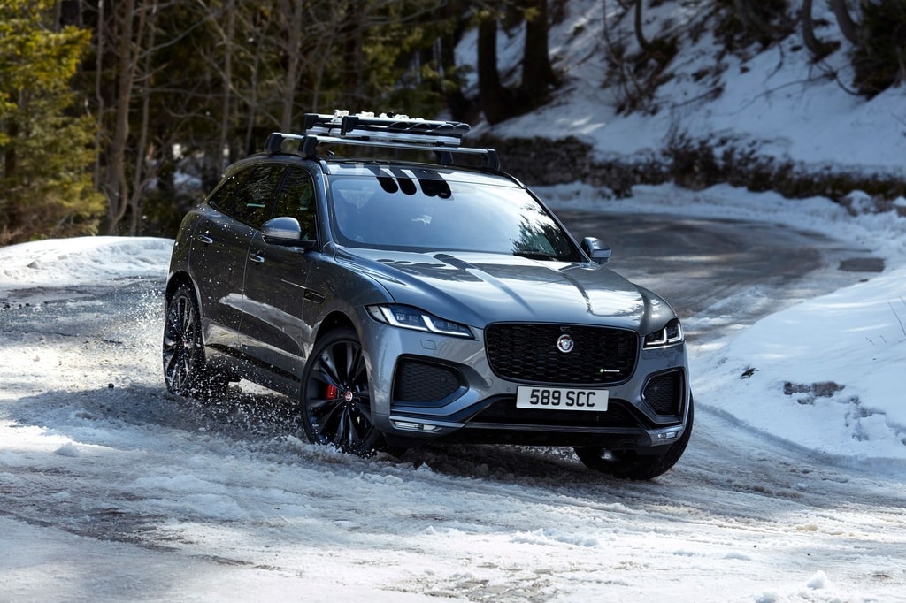 Jaguar F-Pace 2021. Ảnh: TL