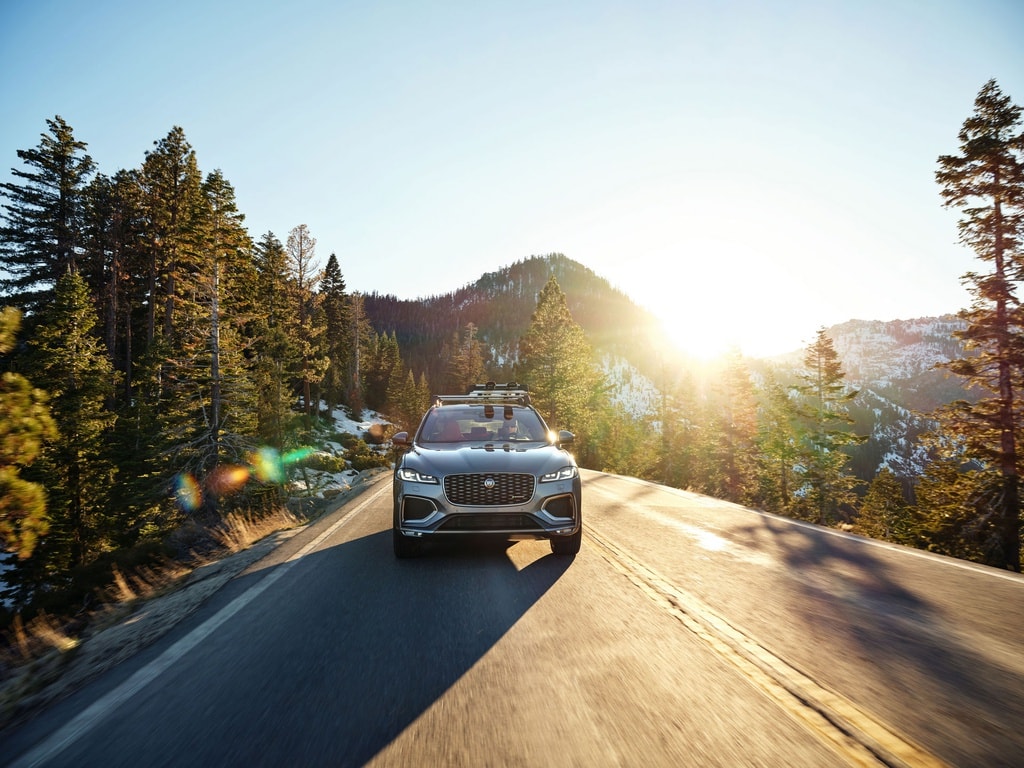 Jaguar F-Pace 2021. Ảnh: TL