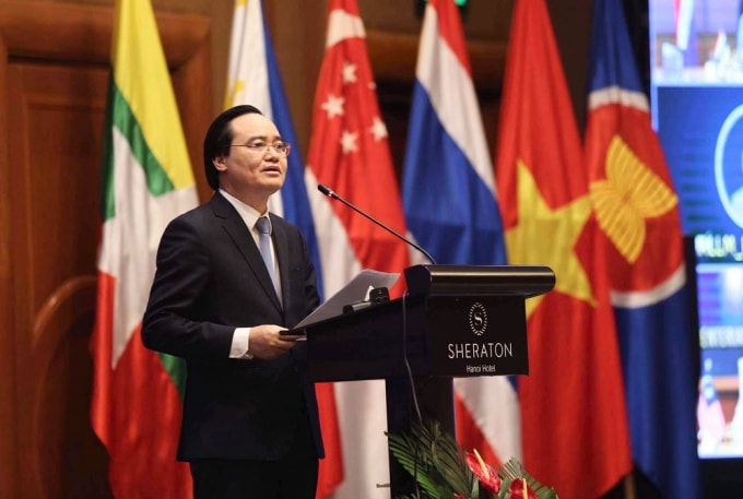 Bô trưởng Phùng Xuân Nhạ (ảnh TL).
