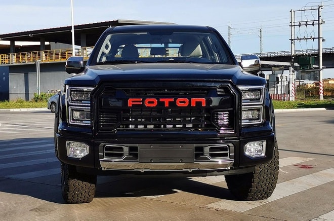 Hãng xe Foton đã tạo ra mẫu xe Da Jiang Jun với kiểu dáng hầm hố không khác gì F-150 Raptor. Ảnh: TL