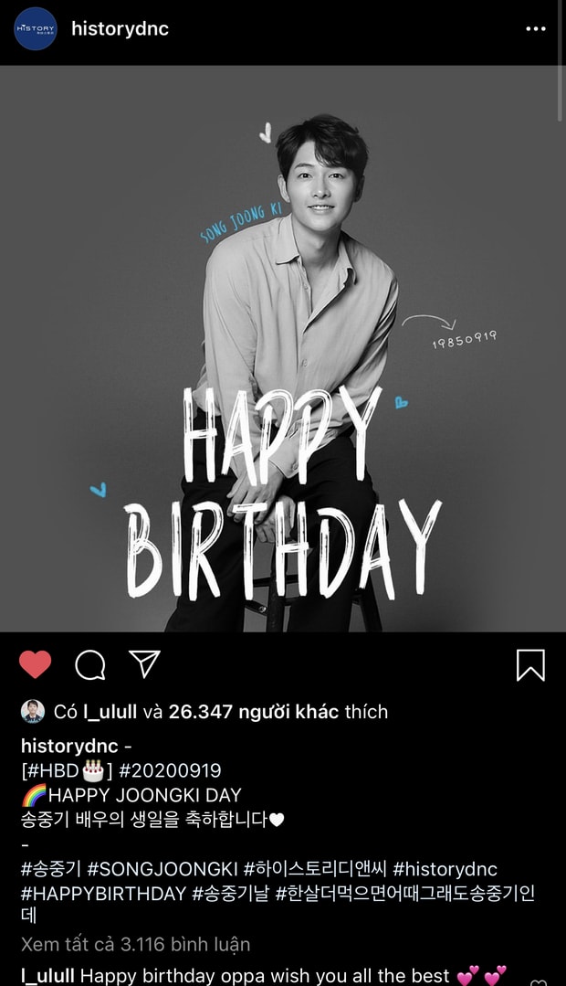 Song Joong Ki chính thức bước sang tuổi 35 - ngưỡng cửa khá quan trọng đánh dấu sự chín chắn của nam tài tử.