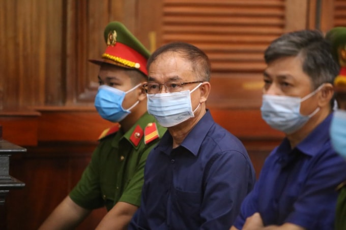 Nữ Chủ tịch Công ty Hoa Tháng Năm cho biết, ông Tài sau khi đi chữa bệnh về đã đem trả số tiền mà bà này hỗ trợ điều trị bệnh. Ảnh: Bị cáo Nguyễn Thành Tài tại phiên tòa.
