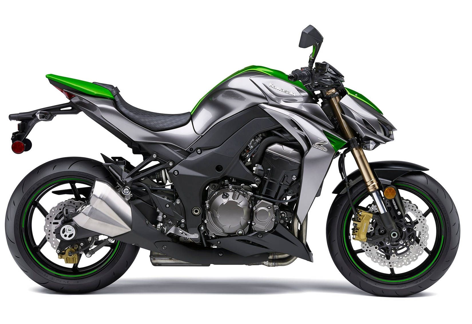 Mẫu Yamax Z400 có thiết kế y hệt Kawasaki Z1000. Ảnh: internet.