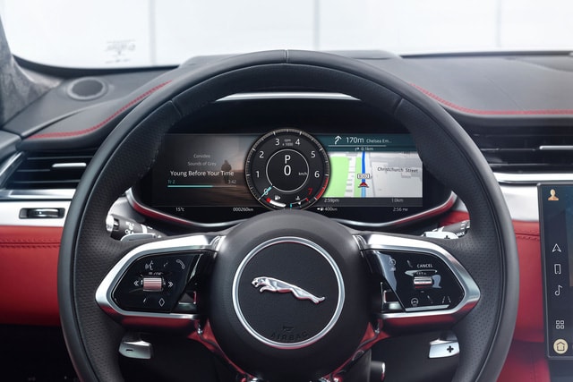2021-jaguar-f-pace-82-1600176557131919986200