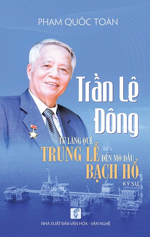 Một số tác phẩm sách của nhà báo Phạm Quốc Toàn.