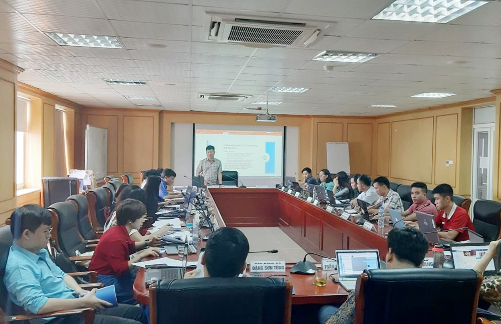 Khai giảng lớp Tập huấn kỹ năng tiếp cận và khai thác thông tin trong thời đại kỹ thuật số. Ảnh: Thiện Khiêm
