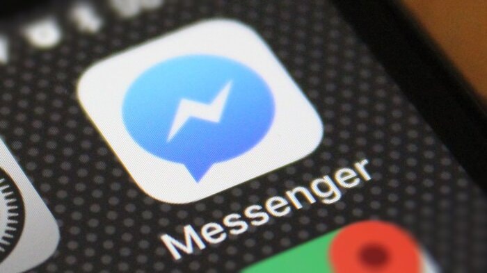 Facebook muốn Apple cho người dùng chọn các ứng dụng nhắn tin bên thứ ba như Messenger thành ứng dụng mặc định trên iPhone. Ảnh: internet.