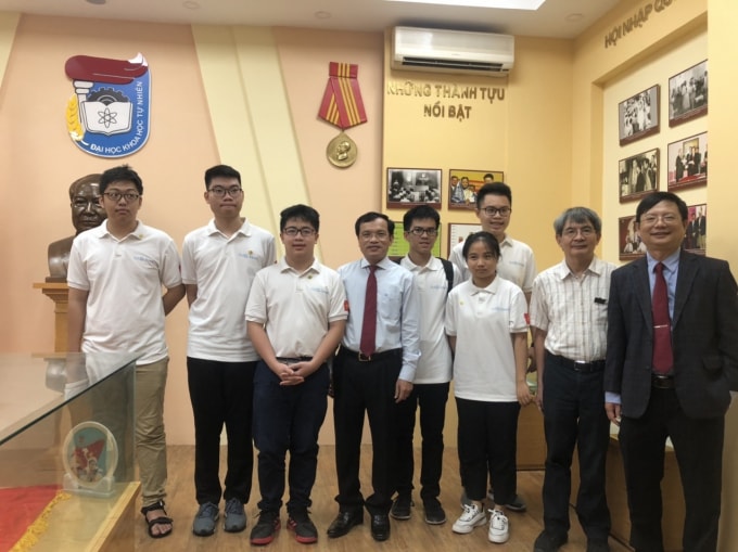 Với 2 Huy chương Vàng, 1 Huy chương Bạc, 2 Huy chương Đồng và 1 Bằng khen, đội tuyển quốc gia Việt Nam đứng thứ 17 trên 105 đội tuyển dự thi (ảnh TL).