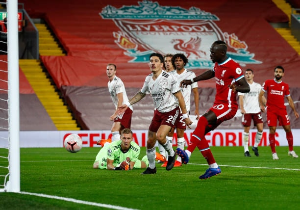 Mane có pha đệm bóng cận thành vào lưới Arsenal. Ảnh: thethao247.