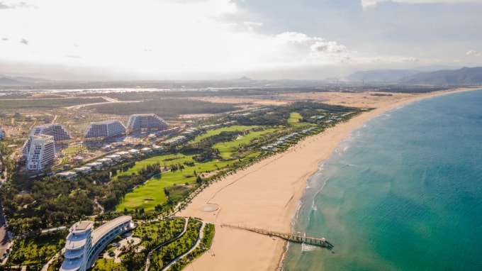 Khách sạn lớn nhất Việt Nam FLC Grand Hotel Quy Nhon dự kiến khánh thành tháng 11 năm nay.