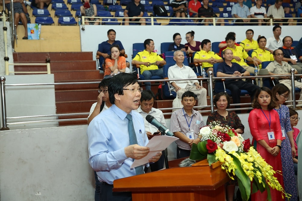 Đồng chí Hồ Quang Lợi, Phó Chủ tịch Thường trực Hội Nhà báo Việt Nam, Trưởng Ban Tổ chức Giải Bóng bàn Cúp Hội Nhà báo Việt Nam lần thứ XIV - năm 2020 phát biểu tại lễ Bế mạc Giải. Ảnh: Sơn Hải