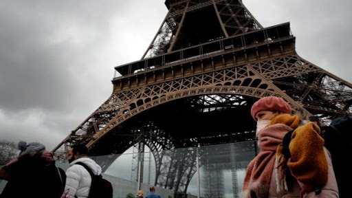 Paris áp tình trạng báo động tối đa. Ảnh: TL.
