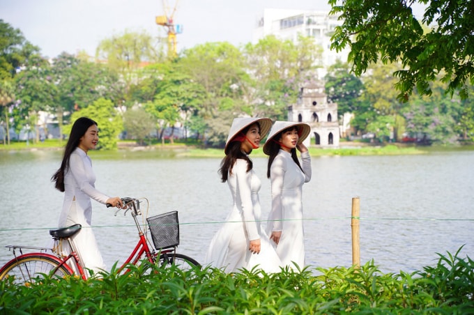 MV “Bao la Việt Nam”.