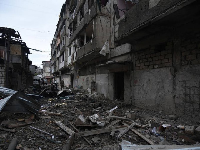 Khu vực dân cư của Nagorno-Karabakh bị pháo kích trong cuộc xung đột giữa Armenia và Azerbaijan - Ảnh: Wellingtontimes