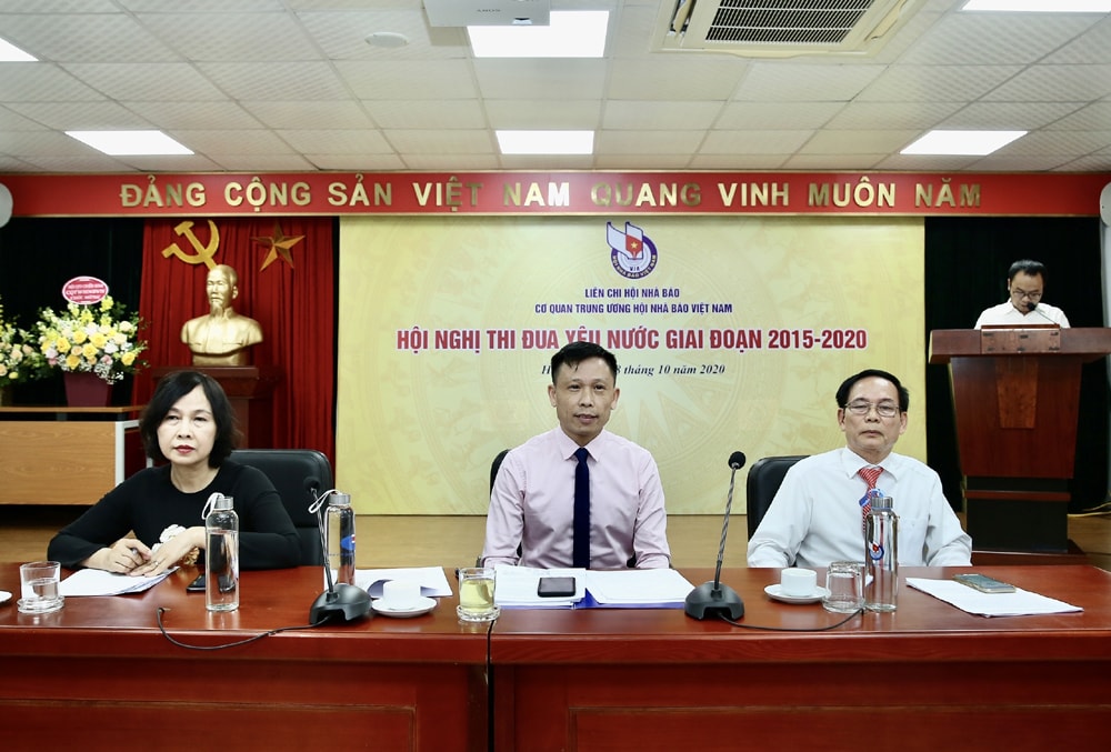 Đoàn Chủ tịch chủ trì Hội nghị. Ảnh: Sơn Hải