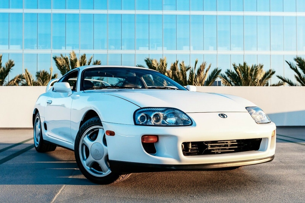 Toyota Supra 1994. Ảnh: Carscoops