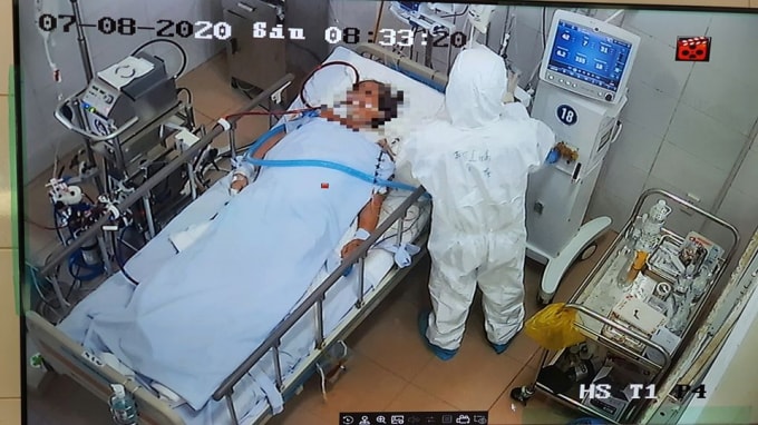 Việc nguy cơ bùng dịch COVID-19 ở Việt Nam vào mùa đông là rất cao nên công tác chuẩn bị kịch bản đối phó chống dịch là rất cần thiết (ảnh TL).