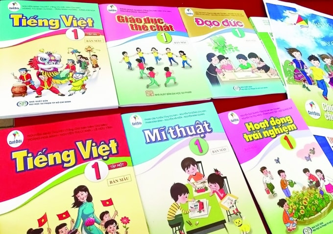 sach-tieng-viet-lop-1-nhieu-san-hoi-dong-tham-dinh-khuyen-cao-nhom-tac-gia-khong-sua-02