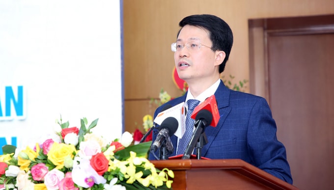 Nhà báo Đỗ Chí Nghĩa - Tổng Biên tập Báo Đại biểu Nhân dân phát biểu tại buổi lễ. Ảnh: Duy Thông