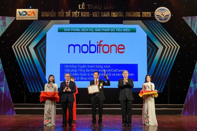 MobiFone nhận giải thưởng chuyển đổi số Việt Nam 2020