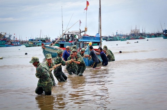 Quân đội huy động máy bay, gần 700.000 người ứng phó bão số 8. Ảnh minh họa.