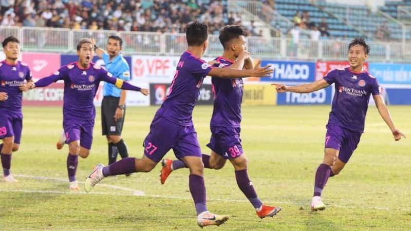 CLB HAGL và Sài Gòn FC đối đầu nhau tại sân Pleiku. Ảnh: baogiaothong